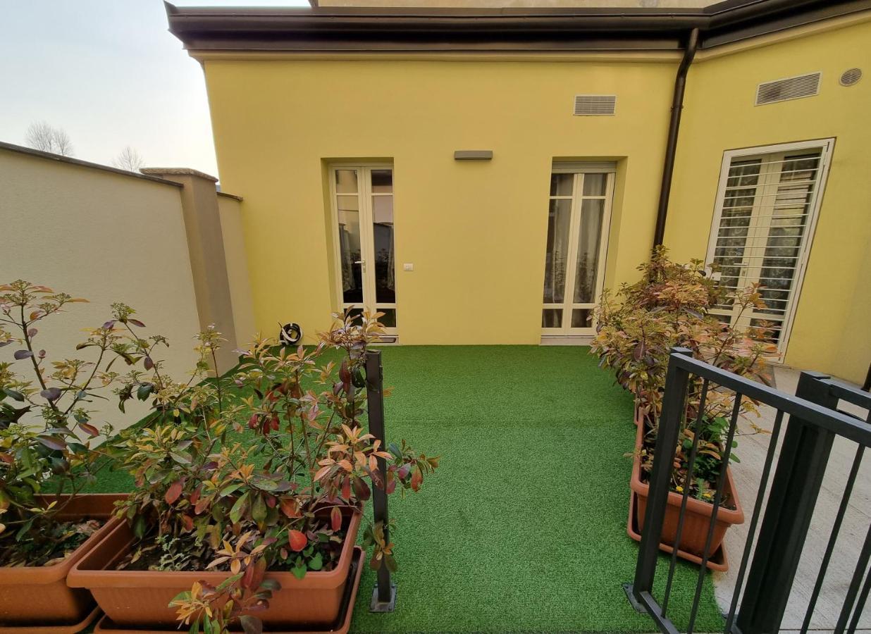 Blhouse Apartment Turin Bagian luar foto